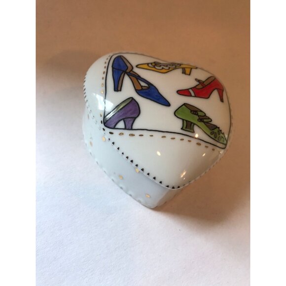 Vintage Deux Amies 11 Friends Handpainted High Heal Shoes Ceramic Heart Shaped - Picture 2 of 9